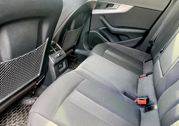 Audi A4 cena 86977 przebieg: 188895, rok produkcji 2019 z Myślenice małe 704